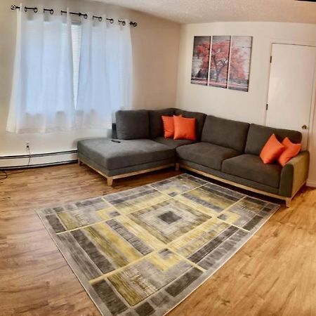 Lovely Two Bedroom, Minutes Away From Downtown Anchorage Exterior foto